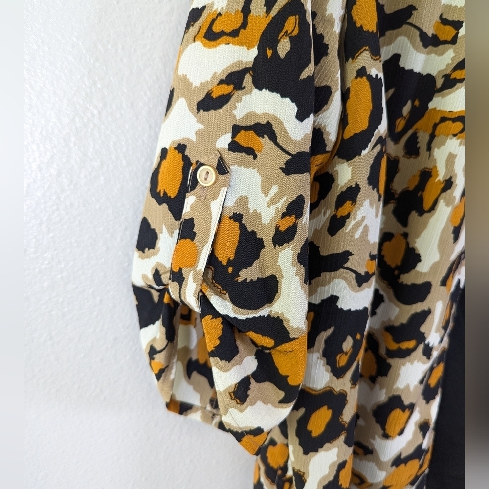 Notations women's cheetah print top with black tank attached size L - Picture 3 of 5